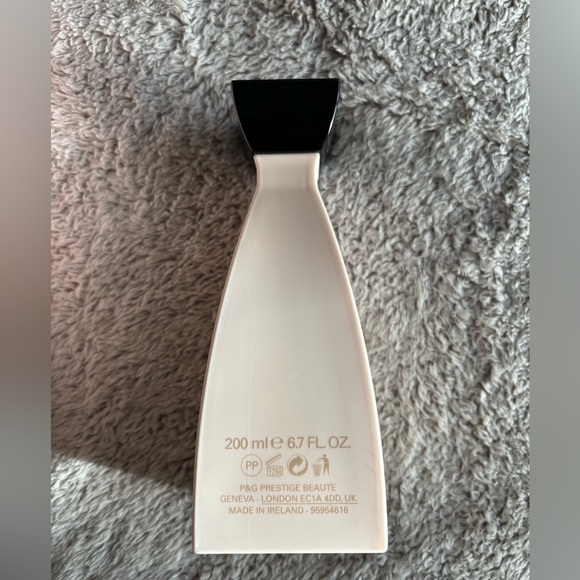 Valentino Exquisite Body Milk - Picture 3 of 5